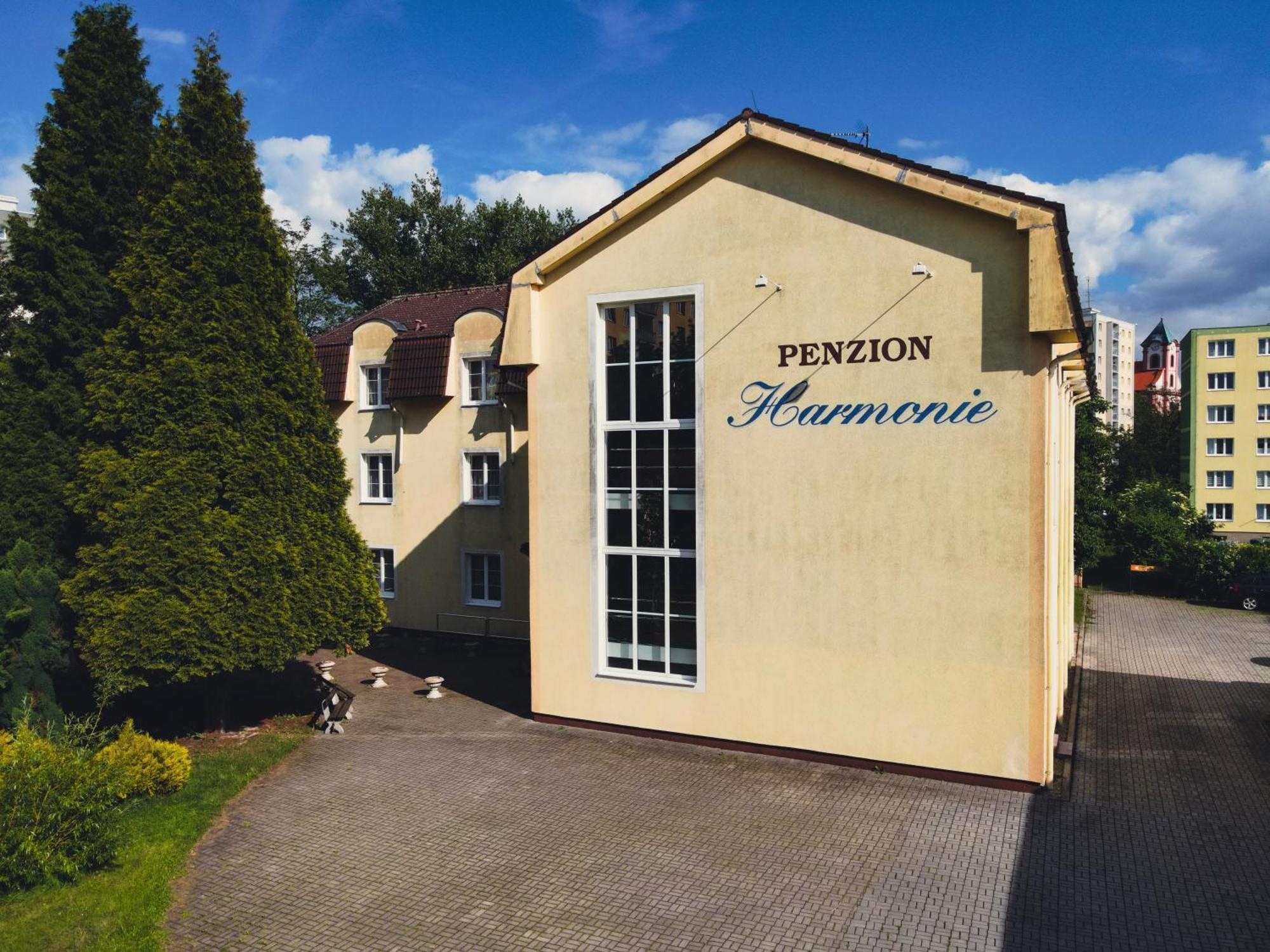 Penzion Harmonie Chodov Hotel Chodov  Exterior photo